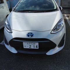 アクア中古車走行距離9200キロ
