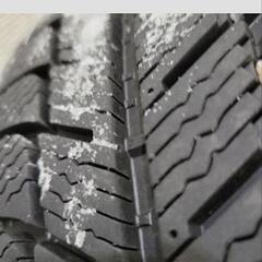 MICHELIN
X-ICE XI3　215/60/16