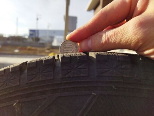 スタッドレスタイヤ グッドイヤーICE NAVI6 アルミホイール