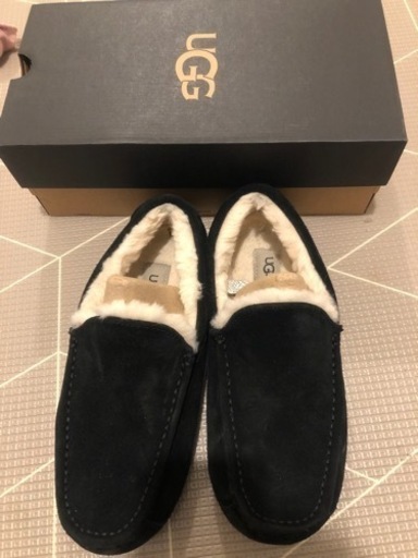 ローファー UGG