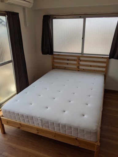 【新品品質!】ベッド140×200cm マットレス（フレーム付）【先着順!】