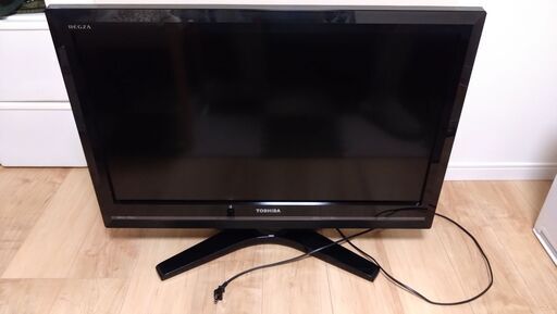 【交渉中】東芝 液晶テレビ 32インチ 32R1　＋　東芝 外付けHDD 2TB CANVIO DESK HD-EB20TK