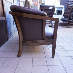 人気のmaruni(マルニ）地中海ROYAL(ロイヤル)シリーズのシャルル 本革 ラブシートです！アンティーク調のクラシカルなデザインの2人掛けソファ。エレガントさと高級感が漂うレザー2Pソファです。DA106