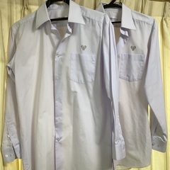 樟南高校の長袖カッターシャツ二枚です。