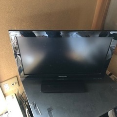 パナソニック液晶テレビになります。配送相談