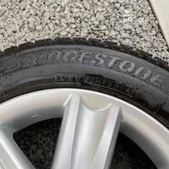 スタットレスタイヤ　商談中のサムネイル