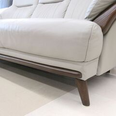 状態良好 ニトリ ハイバックソファ コウテイ3 KOTEI3 3人掛けソファ 本革 レザー モカ 脚付き 