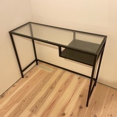 0円　ガラス机/IKEAヴィットショー