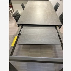 カリガリス　伸長式ダイニングテーブルセット