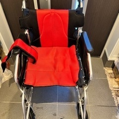 【ネット決済】車椅子 軽量 折り畳み カドクラ 自走式 自走用 ...