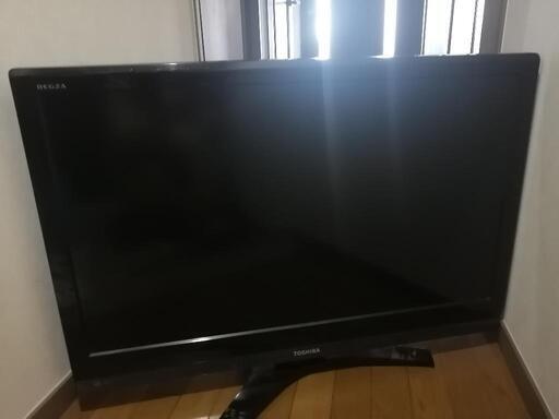 東芝　REGZA　37インチ液晶テレビ