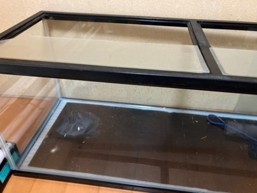 水槽 120cm 高級ガラス W120×D45×H45 旨く 厚み10mm 水槽 120cm 高級ガラス W120×D45×H45 旨く 厚み10mm