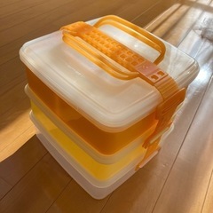 ピクニックお弁当　タッパー