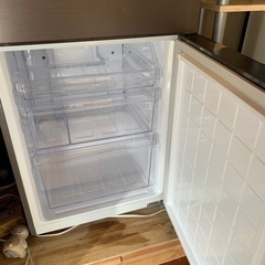 SHARP ノンフロン冷凍冷蔵庫　SJPD27CT  2017年製