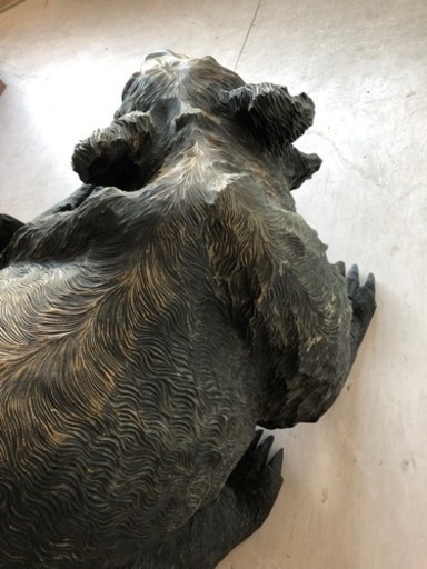 木彫り熊　実物大　巨大な熊