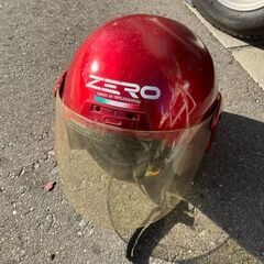 中古　ヘルメット　ジェット赤　塗装ベースに　１００円