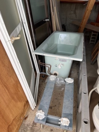 本物 ユニットバスの浴槽 