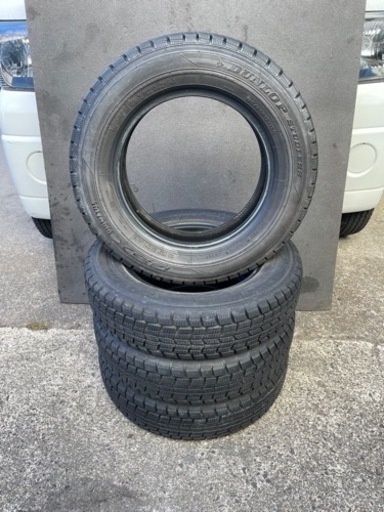 145/80R13 ・スタッドレスタイヤ・組換え工賃込み