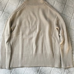 タートルネックセーター