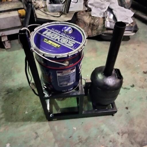 小型 廃油ストーブ 20Lペール缶コック付き 100v 移動らくらくキャスター付 小屋 ガレージ