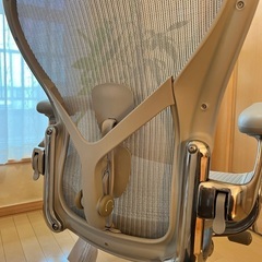 【美品】アーロンチェア リマスタード サイズB(ミディアム)