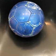 子供さん用サッカーボール　青