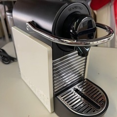 ネスプレッソコーヒーメーカーC60C