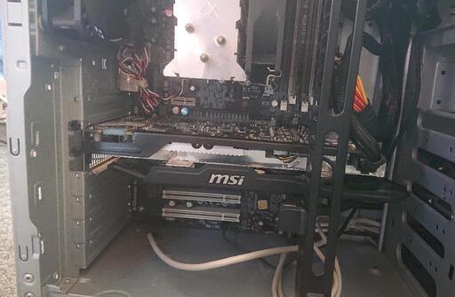 【取引中】デスクトップパソコン ゲーミング仕様 Core i7 3770、GTX660、SSD搭載
