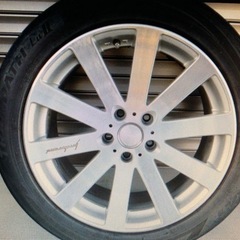 【決まりました】アルファード30系用アルミホイールタイヤセット