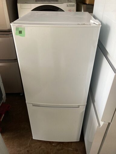 ☆中古￥10,800！【会員価格￥10,800】二トリ　106㍑2ドア冷蔵庫　家電　2020年製　NTR-106型　幅48cmｘ奥行49cmｘ高さ113cm　【BA052】