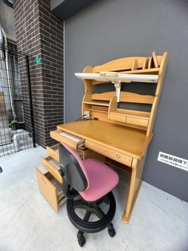学習机㊗️椅子ありライト付け配達可能