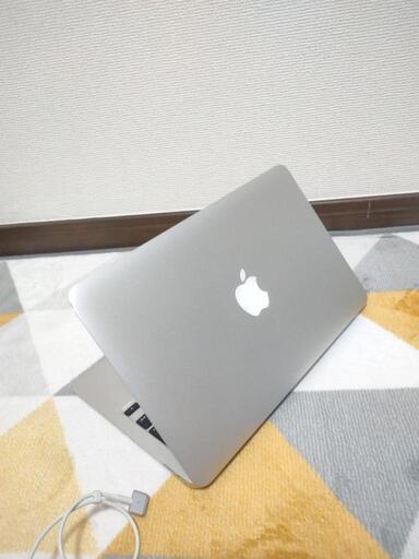 MacBook Air 11-inch mid 2012 中古PC core i5 4GB 128GB