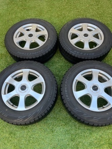 ブランド直営 良品フォレスター スタッドレスタイヤ売ります XV 215