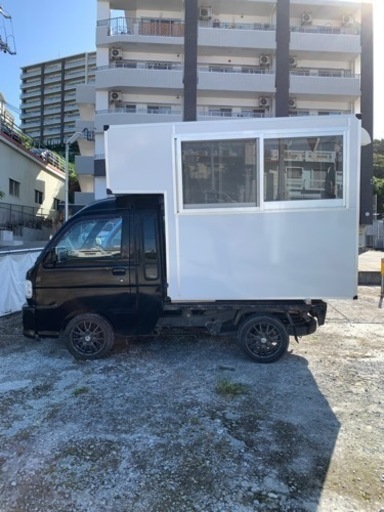 キッチンカー荷台のBOX