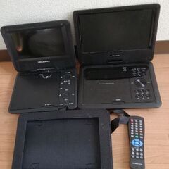 ポータブルDVDプレイヤー 2台