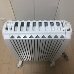デロンギ　オイルヒーター　1500W