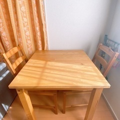 IKEA テーブル＋椅子2脚セット