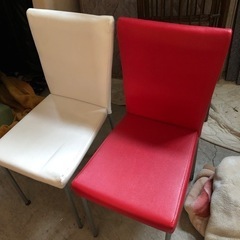 椅子　赤白