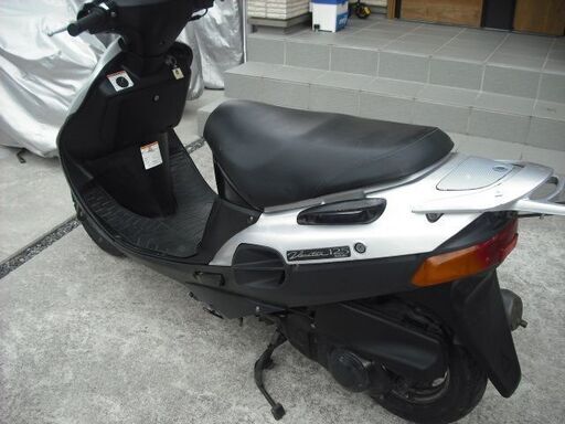 SUZUKI Vecster ヴェクスター125 (CF42A) シルバー 自賠責：5年6月まで