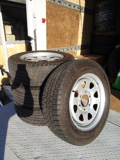 日産 キャラバン 205/65R16 純正おしゃれ鉄チン&スタットレスタイヤ4本セット