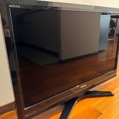 REGZAフルハイビジョン液晶テレビ　型番:37H1