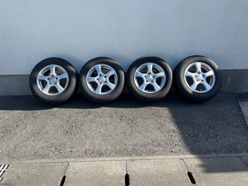 シンプルでおしゃれ 215/55R17 ブリヂストンアイスパートナー2 20年製