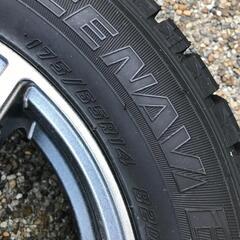 ☆取引中☆【美品】14インチスタッドレスタイヤ 175/65R14
