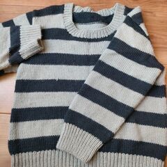 グレー✕紺のセーター