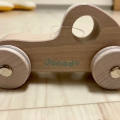 【新品】　木の車　赤ちゃん　おもちゃ　フランス