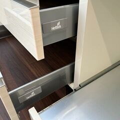 パモウナ　キッチンボード　幅約140cm 　奥行約50cm　 高さ約200㎝■Hettich