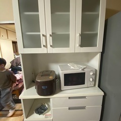 炊飯器　レンジ棚　食器棚