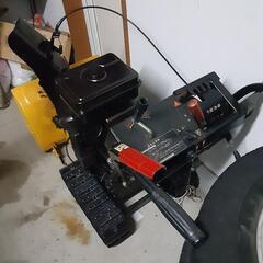 スズキ除雪機755になります。