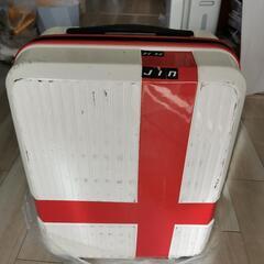 トリオ スーツケース
