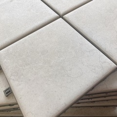 バルコニータイル　LIXIL リクシル　美品　床材　床化粧材　ベランダ